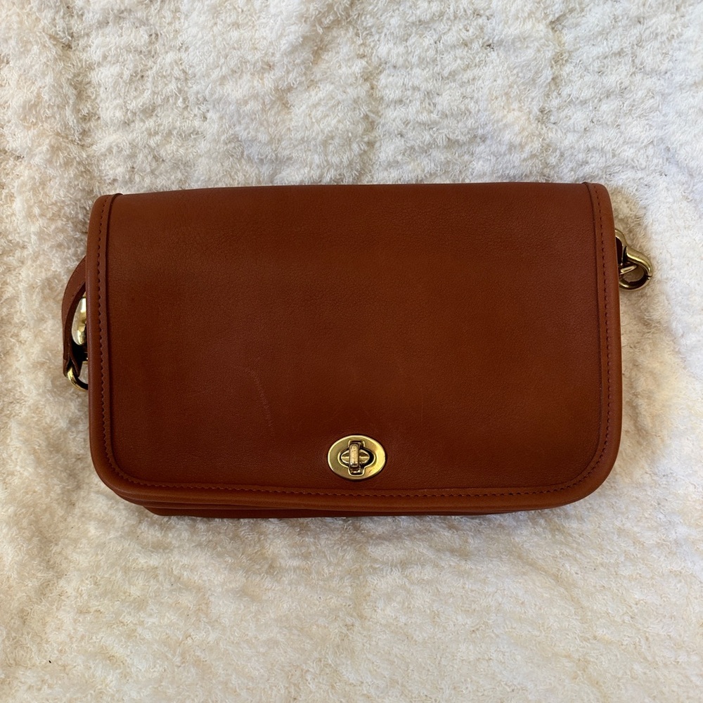 Vintage Coach brown leather bag
